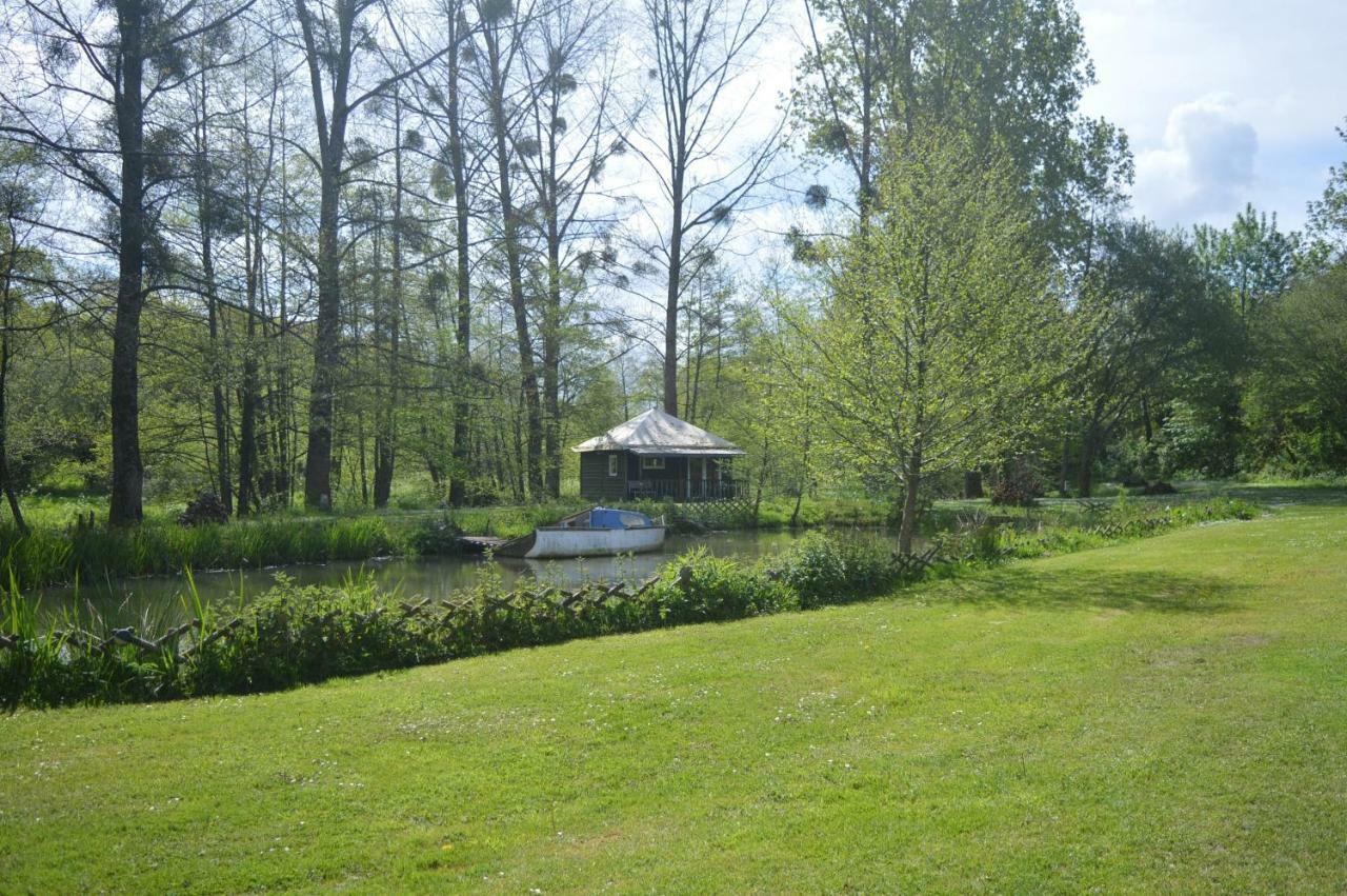 Qui Vivra Verra Bed and Breakfast Le Mesnil-Amey Exterior foto